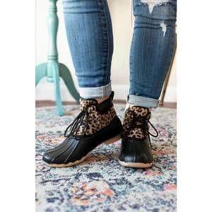 NEW VERY G quack boots in black leopard print